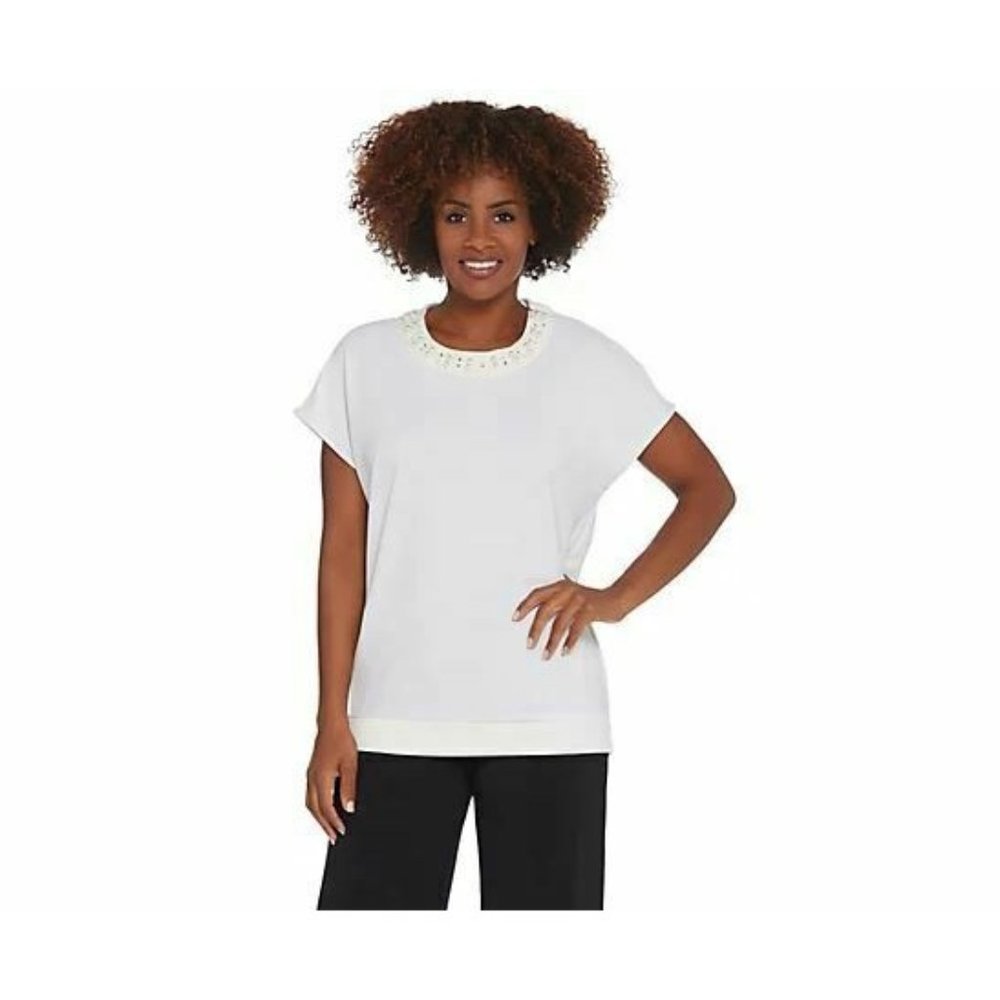 BROOKE SHIELDS Timeless Women's Short Sleeve Knit Top Embellished Neckline M